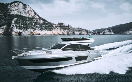 Azimut 53, White