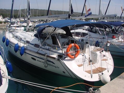 Bavaria 50 Cruiser, Franciska