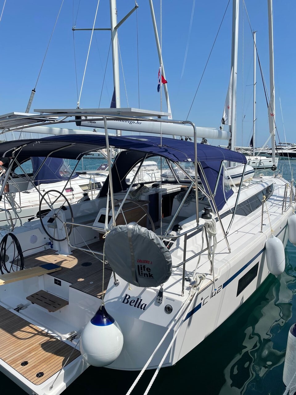 Bavaria C42 Bella