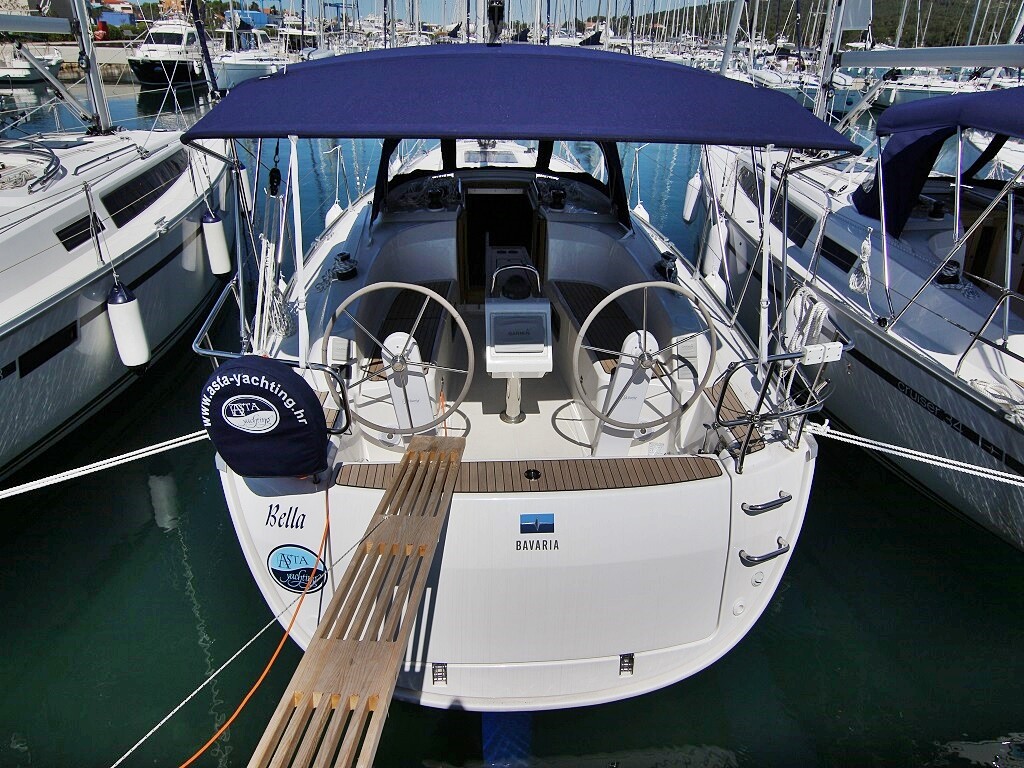 Bavaria Cruiser 34, Bella