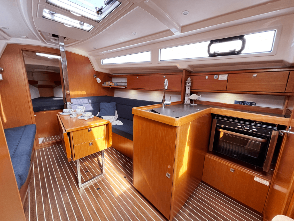 Bavaria Cruiser 34 Siesta