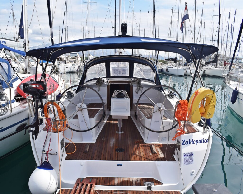 Bavaria Cruiser 37 Šešula