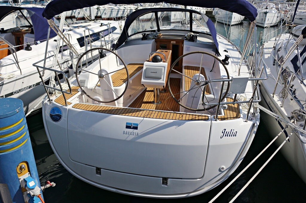 Bavaria Cruiser 37, Julia