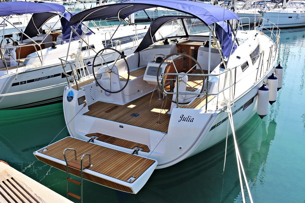 Bavaria Cruiser 37 Julia