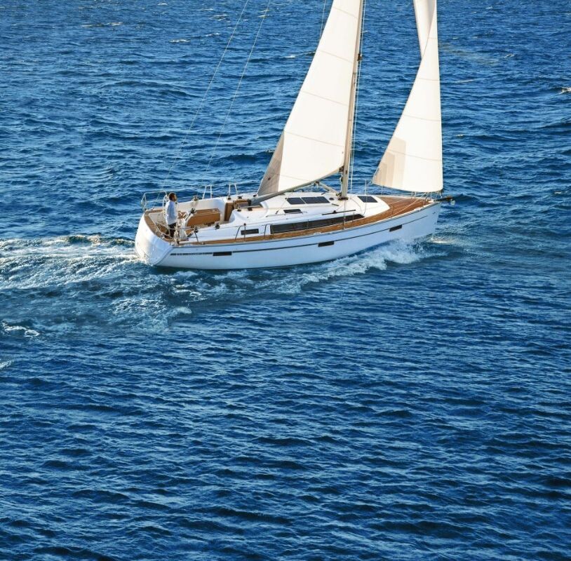 Bavaria Cruiser 37 ECONOMY