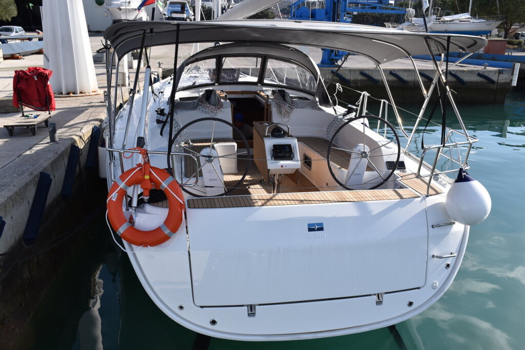 Bavaria Cruiser 46 Malbec