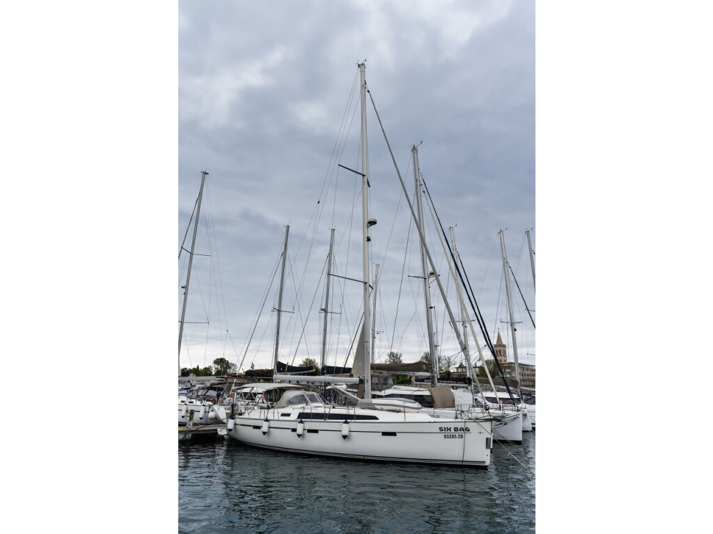 Bavaria Cruiser 46, Six Bag