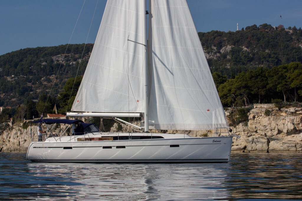 Bavaria Cruiser 46, Solarić