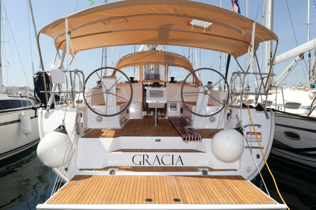 Bavaria Cruiser 46, Gracia