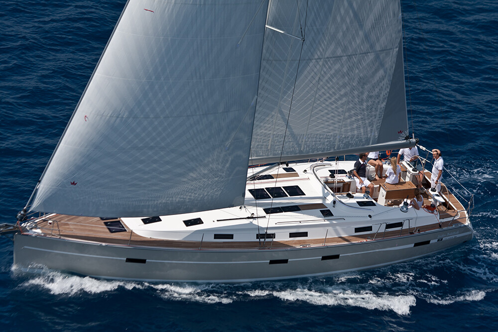 Bavaria Cruiser 50, Jemi