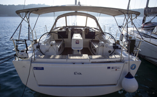 Dufour 412 GL, Eva