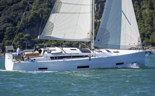 Dufour 430, Armonia