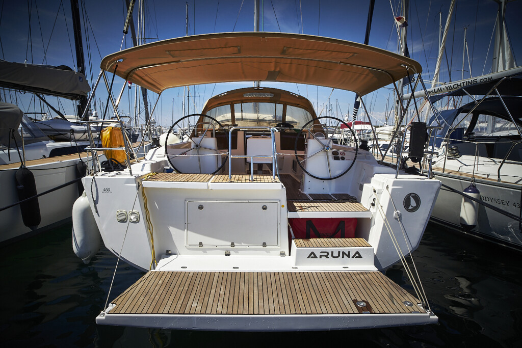 Dufour 460 GL, Aruna