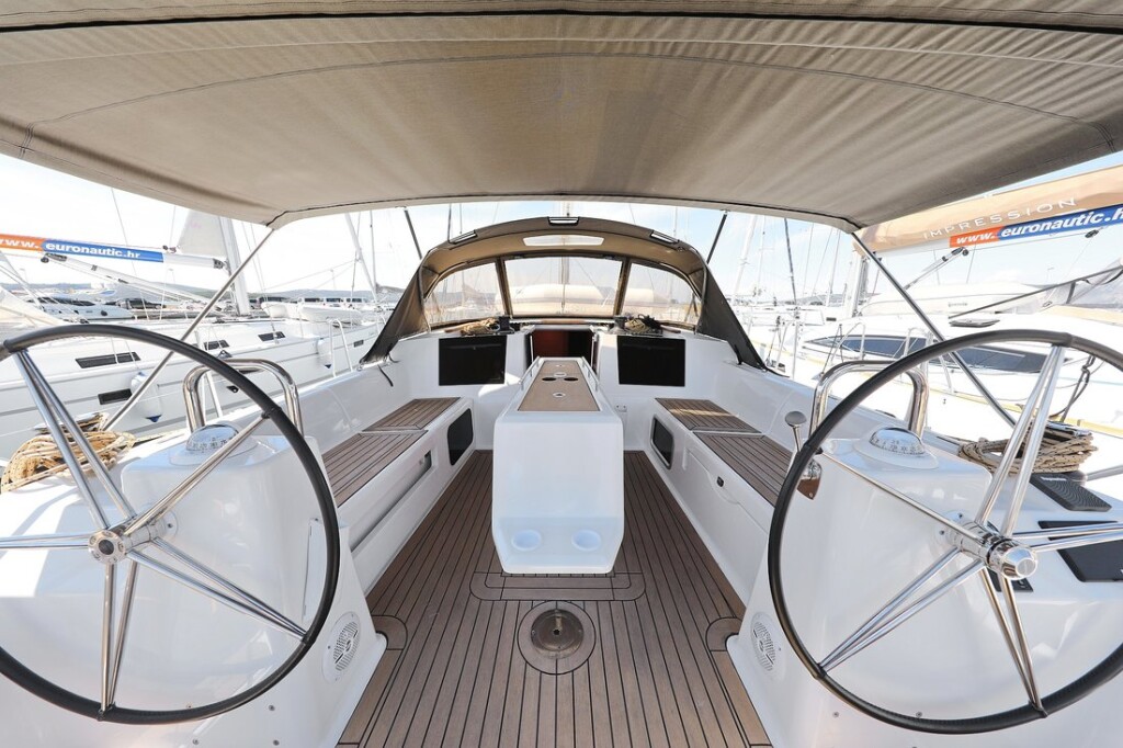 Dufour 460 GL SunnyLife