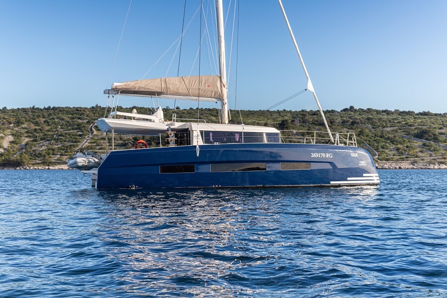 Dufour 48 Catamaran Ave