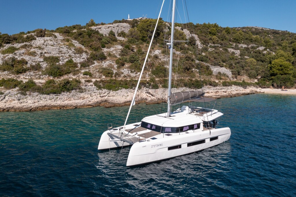 Dufour 48 Catamaran Uma