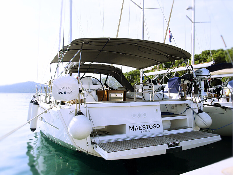 Dufour 520 GL Maestoso