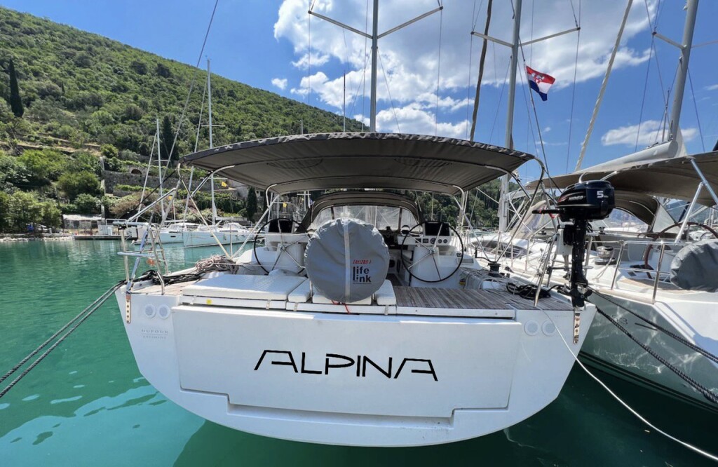 Dufour 56 Exclusive Alpina