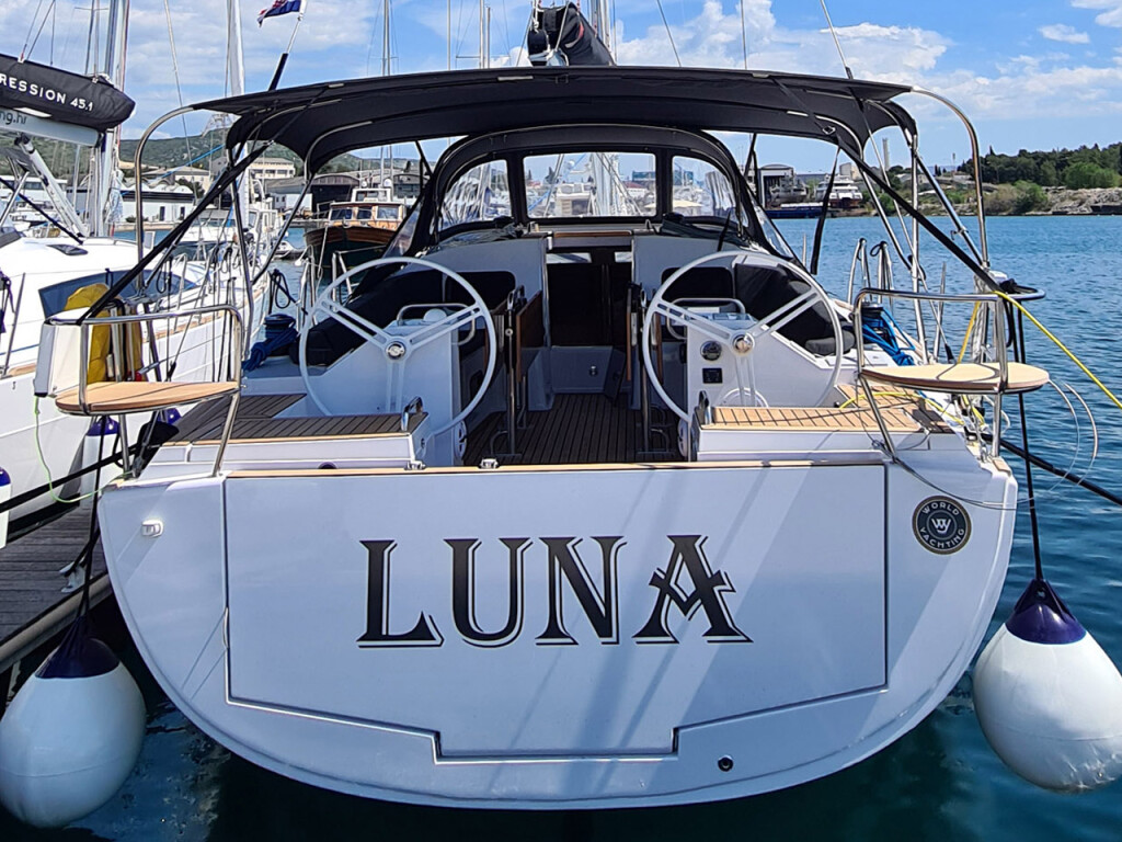 Elan Impression 45.1, Luna