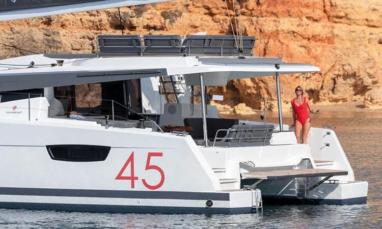 Fountaine Pajot Elba 45, Olympus