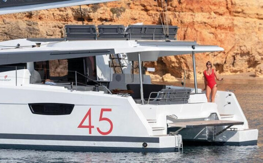 Fountaine Pajot Elba 45, Halle Berry