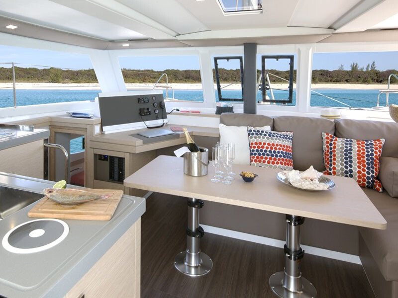 Fountaine Pajot Lucia 40 Cassopea