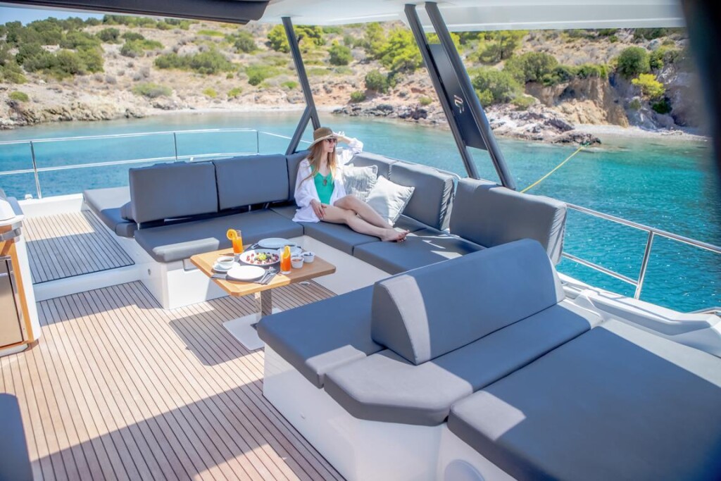 Fountaine Pajot Power 67 Dompe