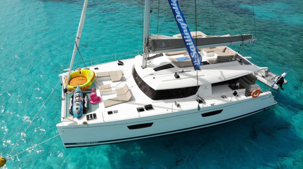 Fountaine Pajot Saba 50, Lamela (crewed)