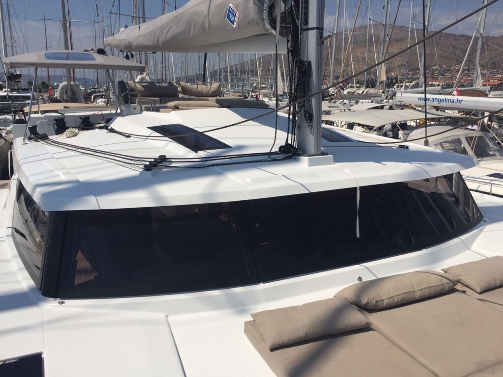 Fountaine Pajot Saona 47 Quintet Martin V