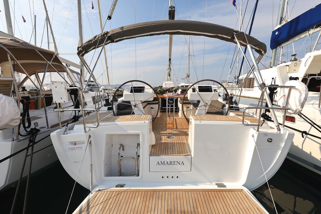 Hanse 458, Amarena