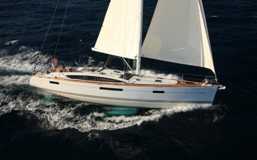 Jeanneau 53, Triton