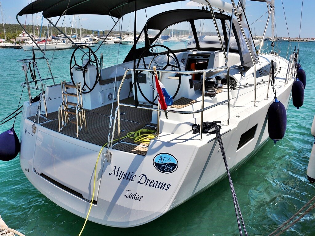 Jeanneau 54, Mystic Dreams