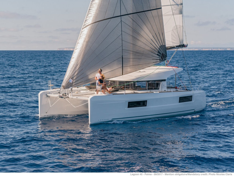 Lagoon 40, Drifter