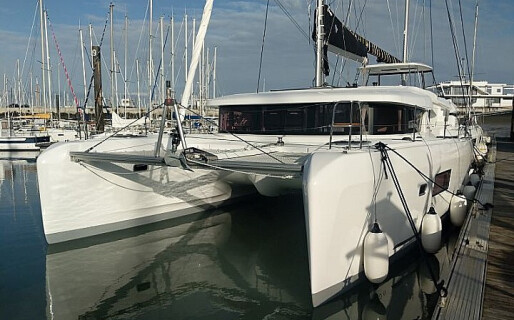 Lagoon 42, Kit Cat