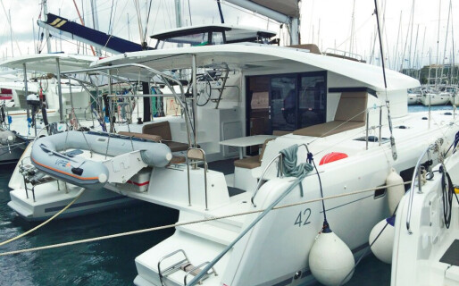 Lagoon 42, Iris II