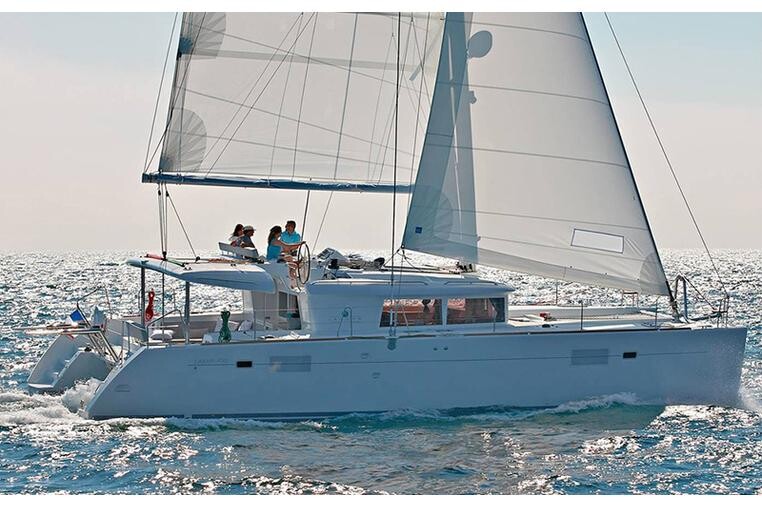 Lagoon 450, Myrto