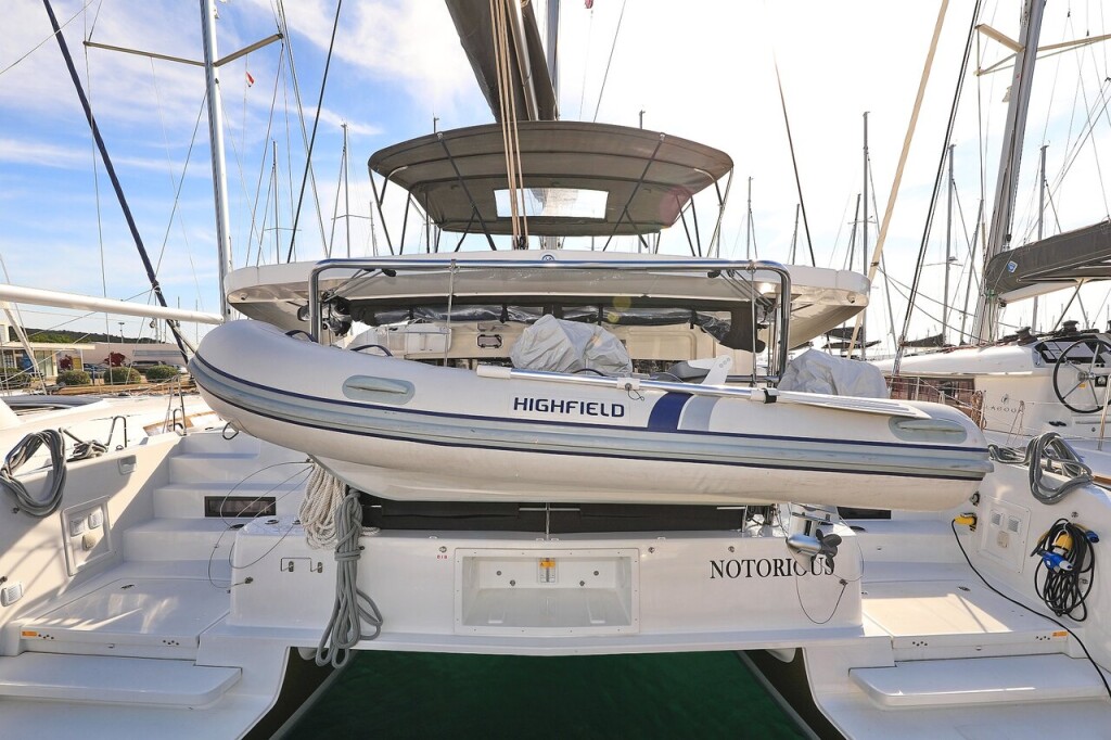 Lagoon 46, Notorious