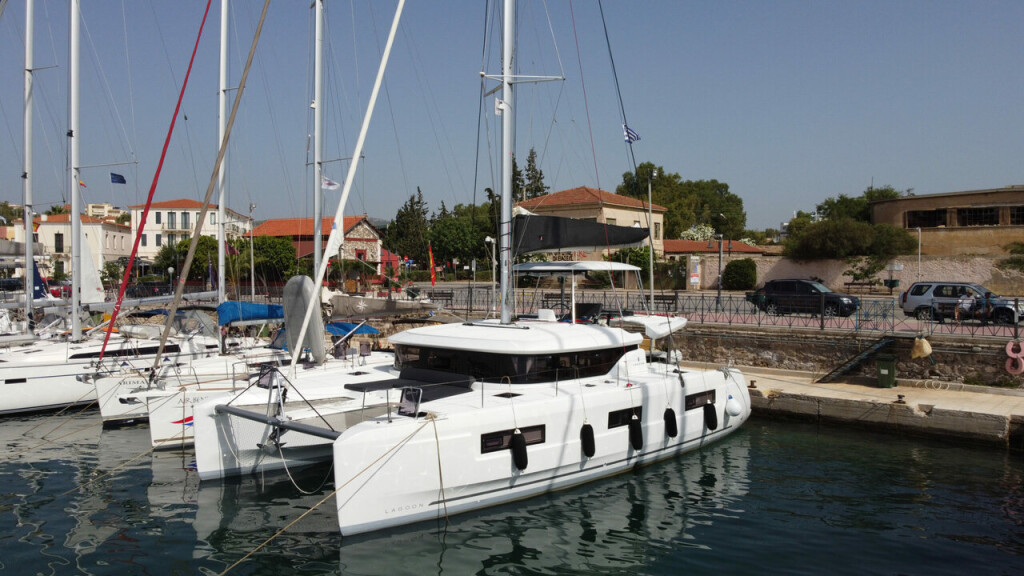 Lagoon 46, Sea Star