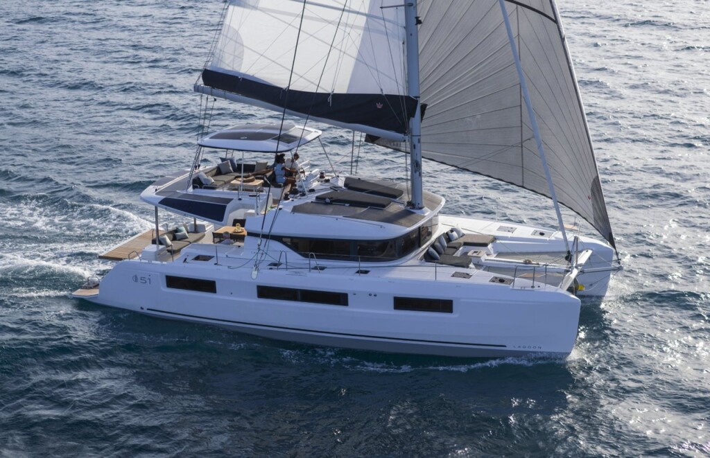 Lagoon 51, Pearl