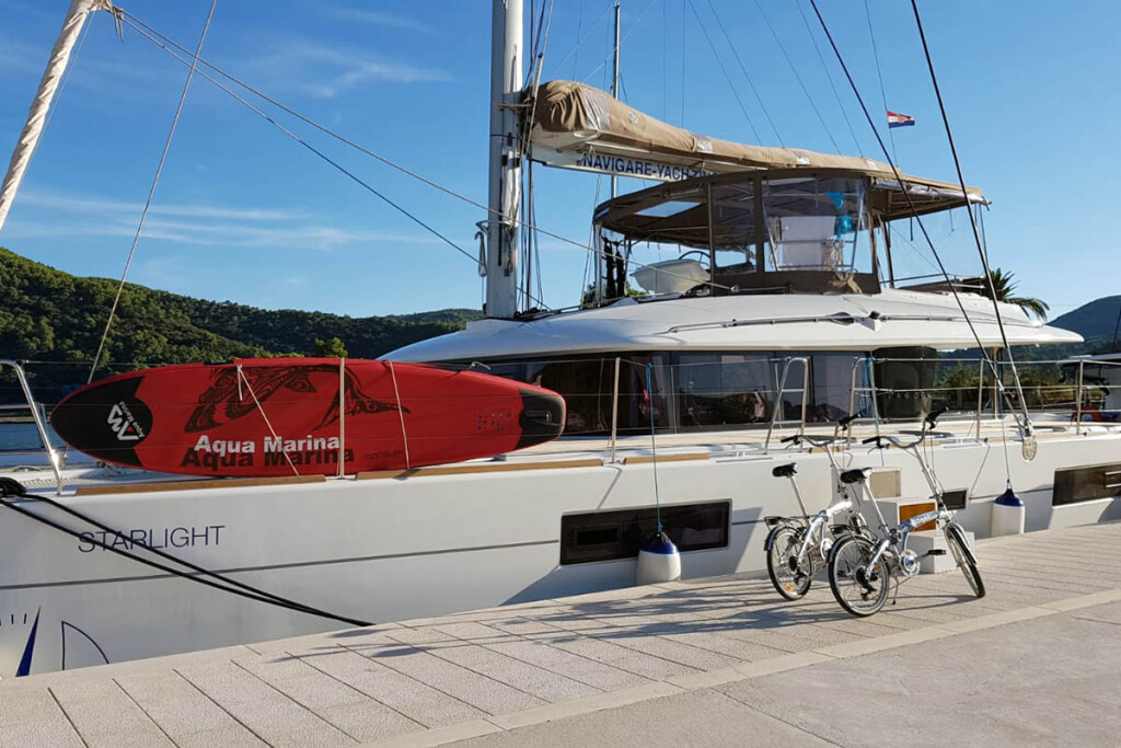 Lagoon 560 S2, Starlight (Crewed) 