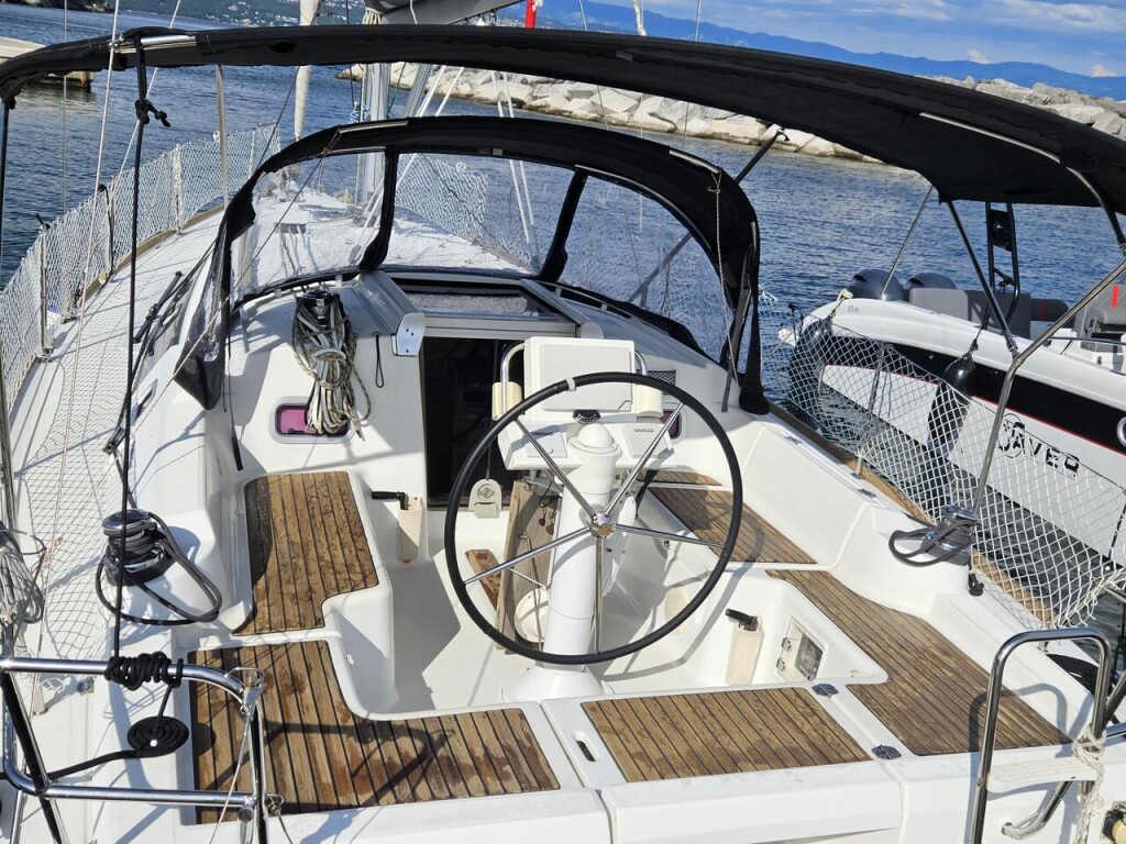 Oceanis 34 Finia