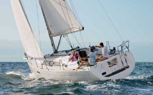 Oceanis 34, Rebecca