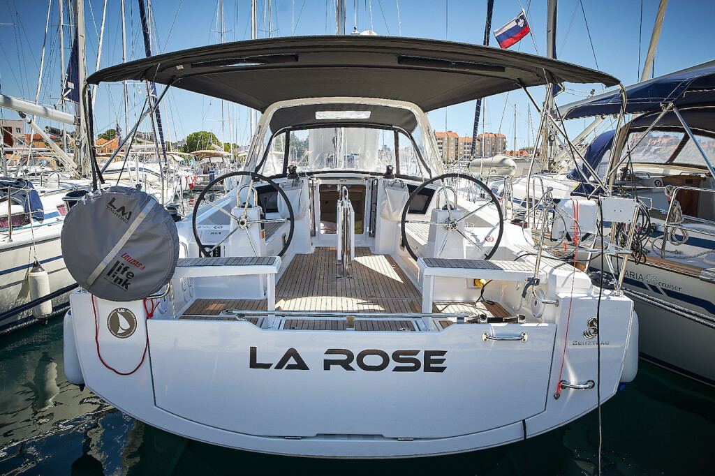 Oceanis 38.1 La Rose