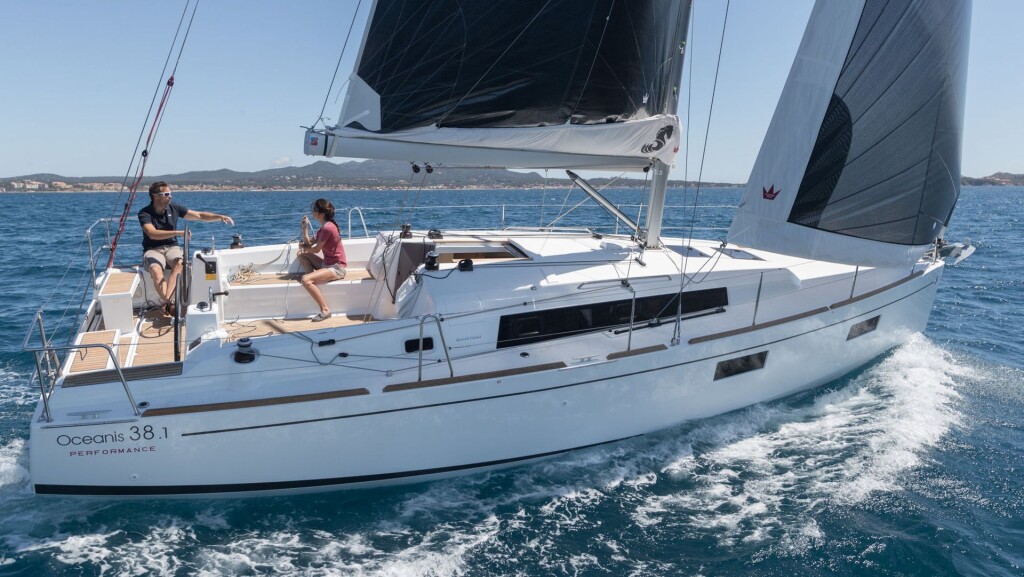 Oceanis 38.1, Tamara