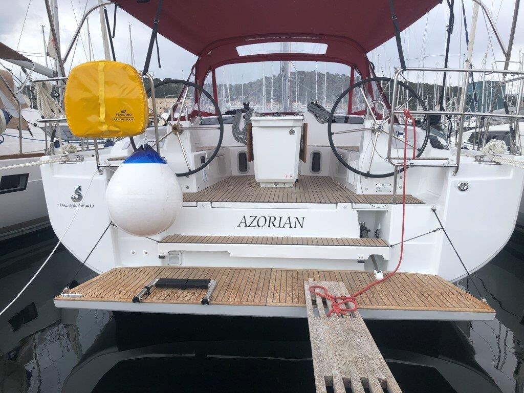 Oceanis 40.1, Azorian