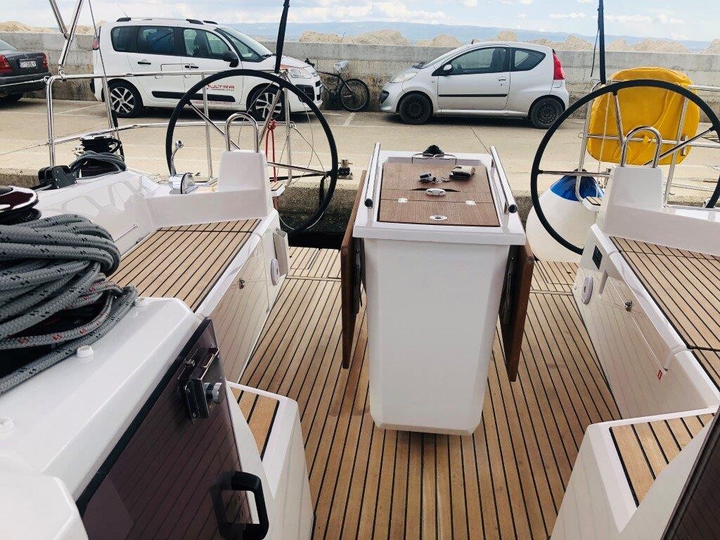 Oceanis 40.1 Azorian