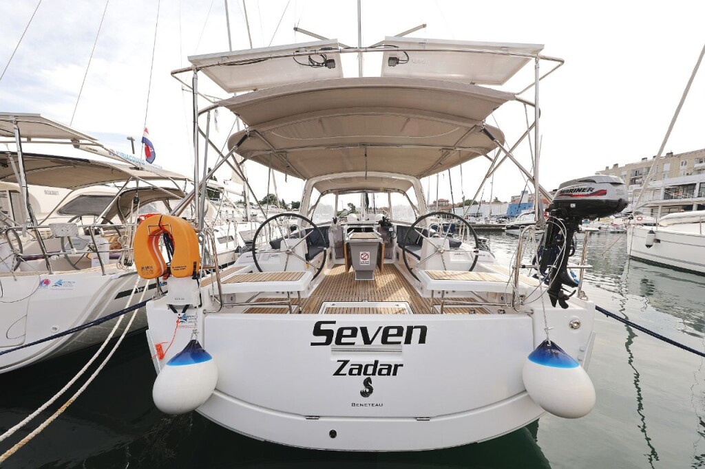 Oceanis 41.1, Seven