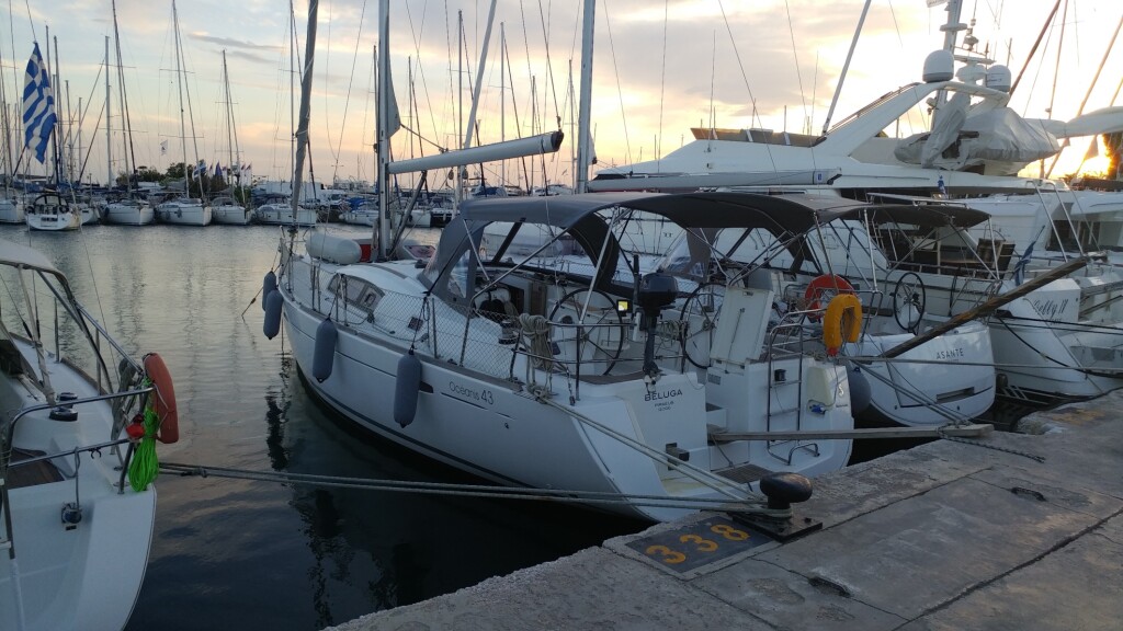 Oceanis 43, Beluga