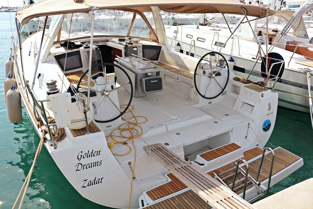 Oceanis 45, Golden Dreams