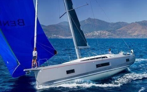 Oceanis 46.1, Nagia